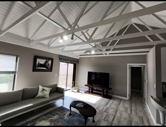 2 BEDROOM TOWNHOUSE FOR SALE IN SEEMEEU PARK